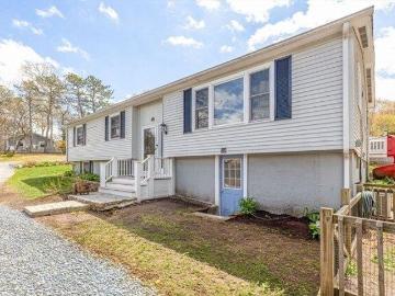 house with 3 bedroom, Bourne MA ES103497554