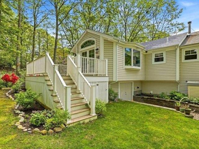 house with 3 bedroom, Bourne MA ES105533150