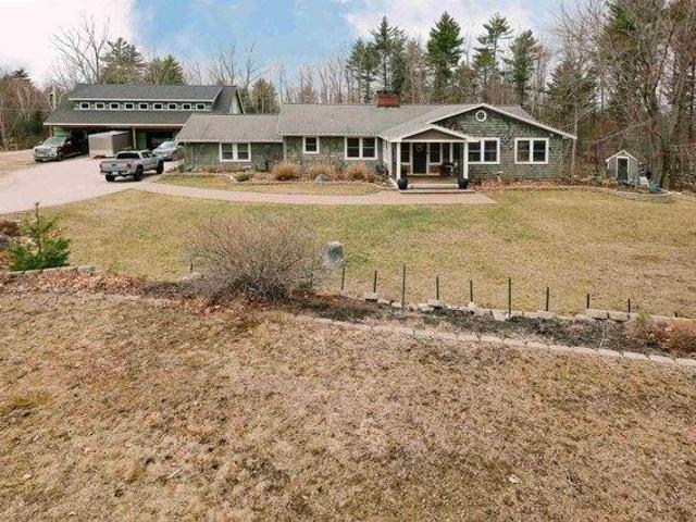house with 3 bedroom, Bow NH DS104264418