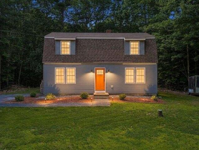 house with 3 bedroom, Bow NH DS104299348