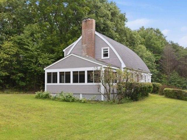 house with 3 bedroom, Bow NH ES105477641