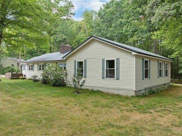 house with 3 bedroom, Bow NH ES105477837