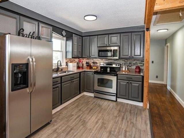 house with 3 bedroom, Bow NH ES105534045
