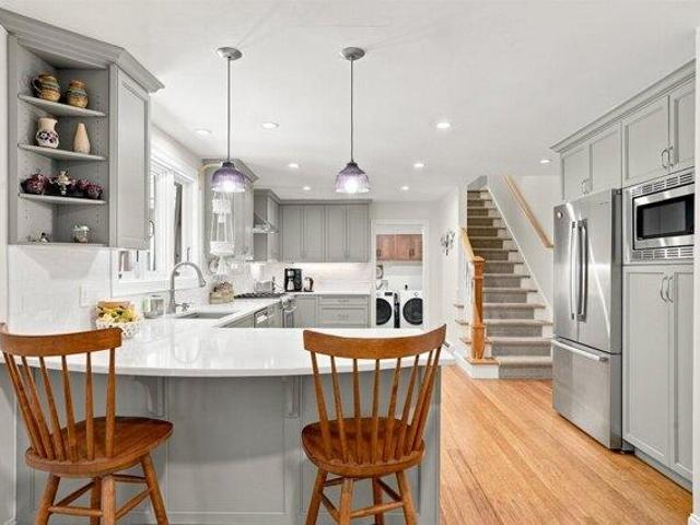 house with 3 bedroom, Bow NH ES105368145