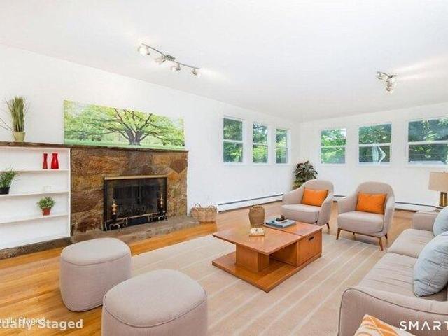 house with 3 bedroom, Bloomfield CT ES104514068