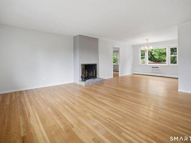 house with 3 bedroom, Bloomfield CT ES105293403