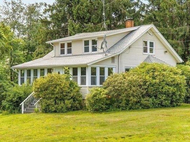house with 3 bedroom, Blandford MA ES104441441