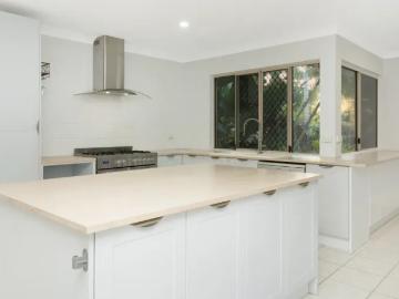 House for sale in Bluewater Park - Swimming pool