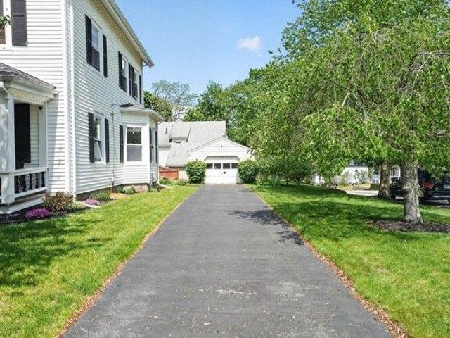 house with 3 bedroom, Brockton MA ES105416662