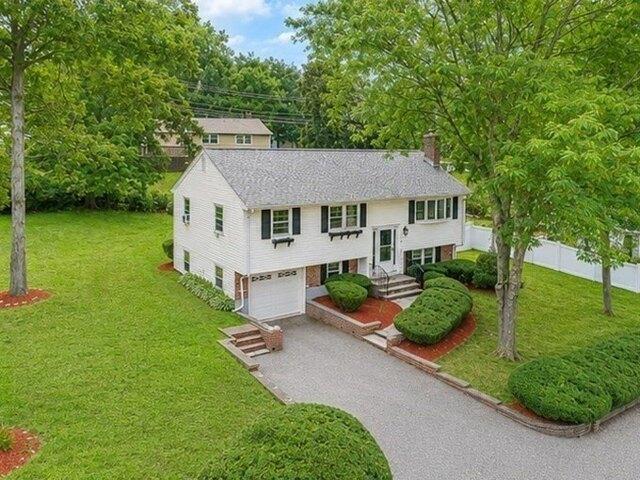 house with 3 bedroom, Brockton MA ES105549870