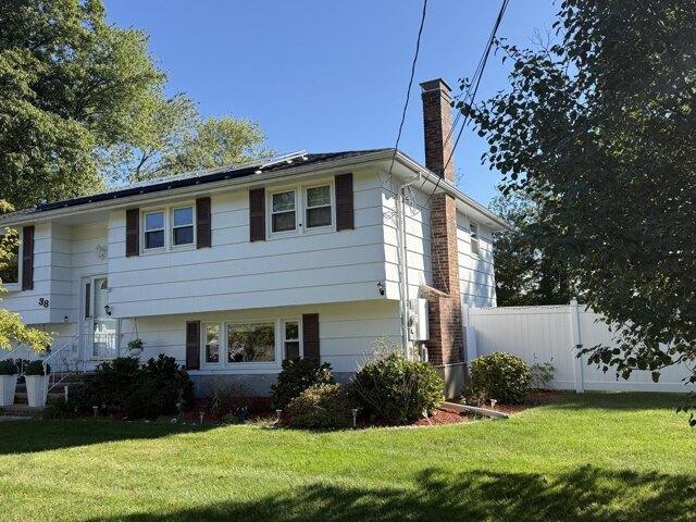 house with 3 bedroom, Brockton MA ES105576330