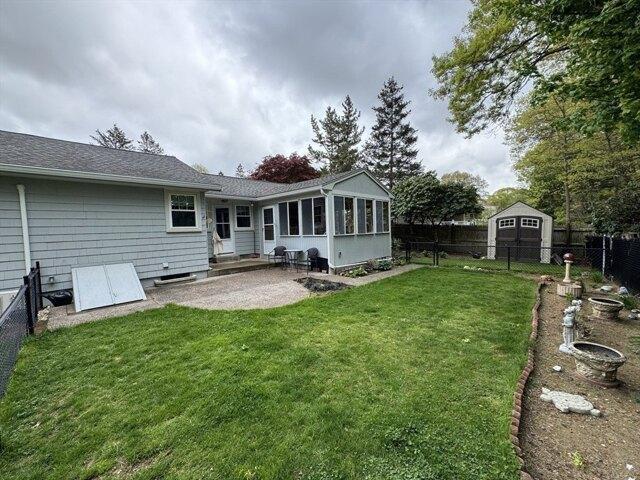 house with 3 bedroom, Brockton MA ES105587864