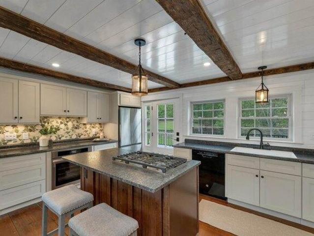 house with 3 bedroom, Brookfield NH ES105532414