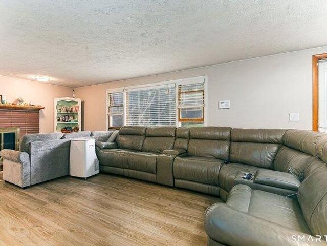 house with 3 bedroom, Brooklyn CT ES105275606