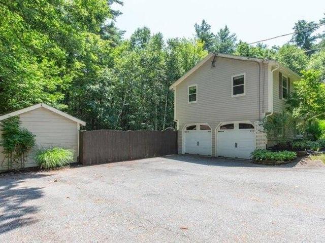 house with 3 bedroom, Brookline NH ES105496693