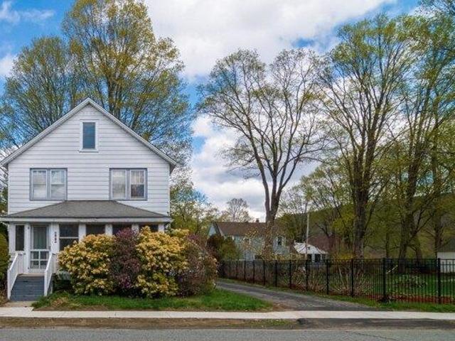 house with 3 bedroom, Brattleboro VT ES104604764