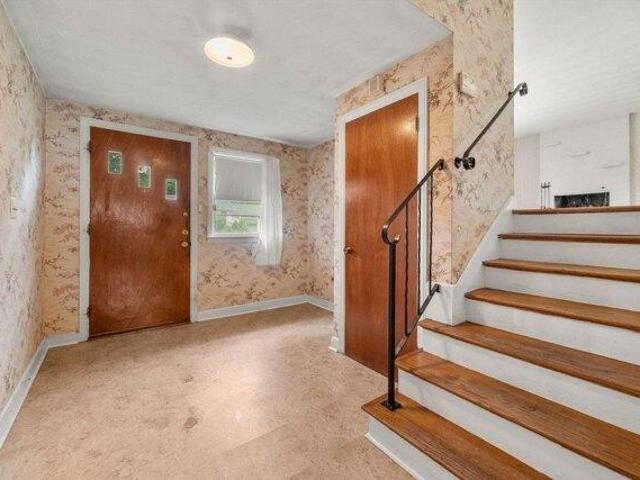 house with 3 bedroom, Braintree MA ES105475025