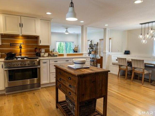 house with 3 bedroom, Branford CT ES105573982