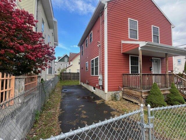 house with 3 bedroom, Bridgeport CT ES105425636