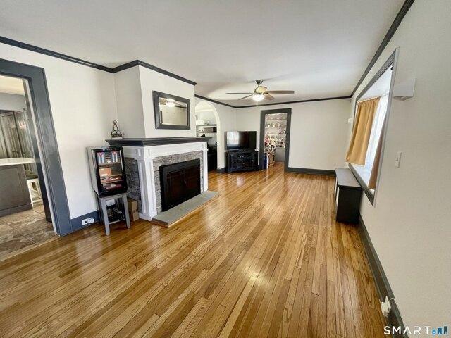 house with 3 bedroom, Bridgeport CT ES105443515