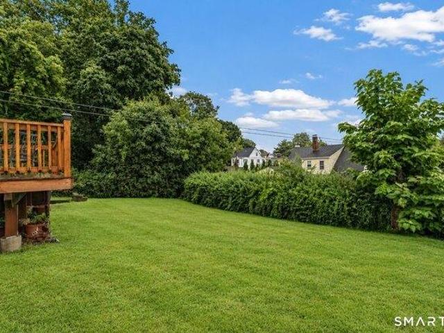 house with 3 bedroom, Bridgeport CT ES105575278