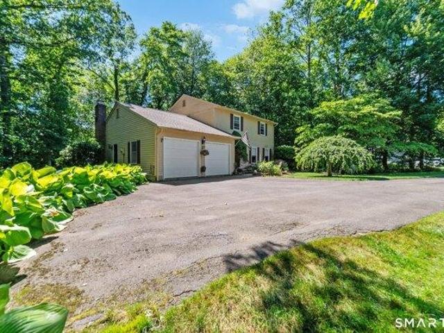 house with 3 bedroom, Bristol CT ES104649554