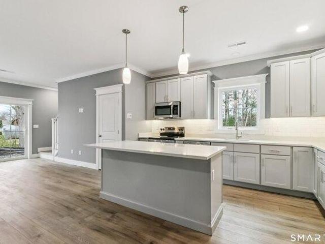 house with 3 bedroom, Bristol CT ES105476285