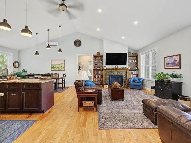 house with 3 bedroom, Brunswick ME ES105586928