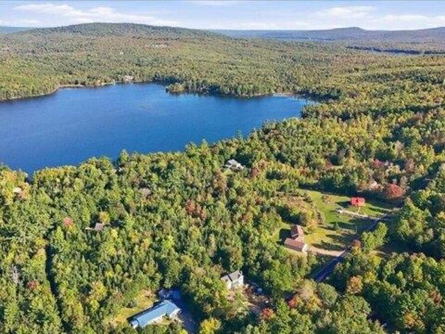 house with 3 bedroom, Bucksport ME ES105815334