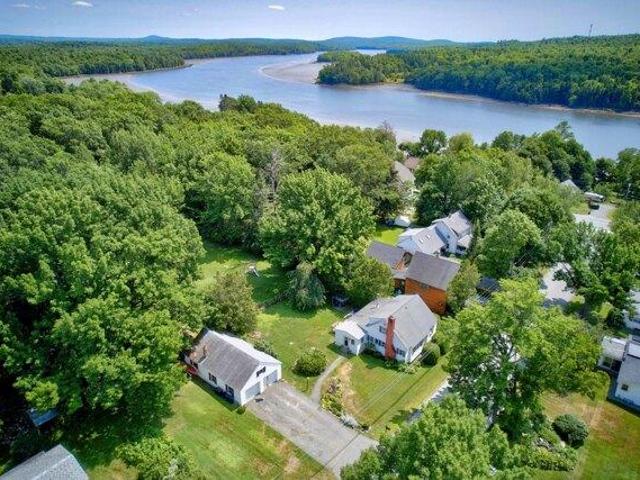 house with 3 bedroom, Bucksport ME ES105829293