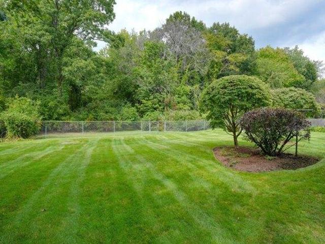 house with 3 bedroom, Burlington MA ES105589380