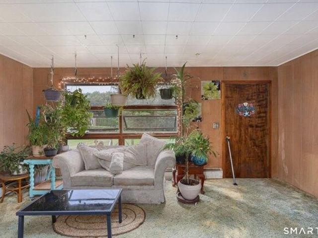 house with 3 bedroom, Canterbury CT ES104604704