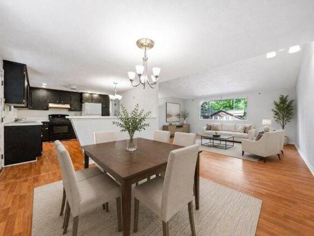 house with 3 bedroom, Canton MA ES105476157