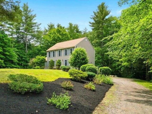 house with 3 bedroom, Candia NH DS104236975
