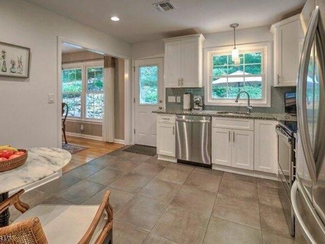 house with 3 bedroom, Califon NJ ES105274529