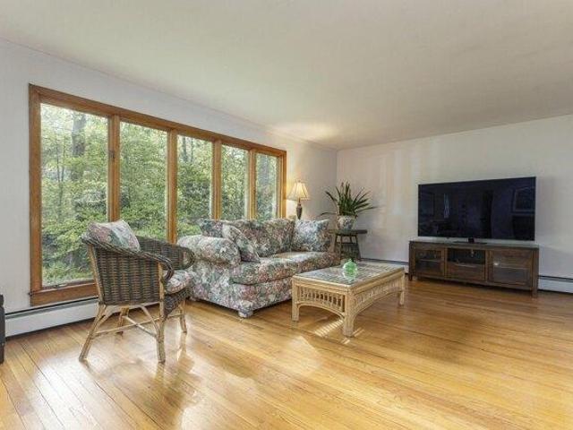 house with 3 bedroom, Cape Elizabeth ME ES104329147