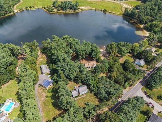 house with 3 bedroom, Carver MA ES105692779