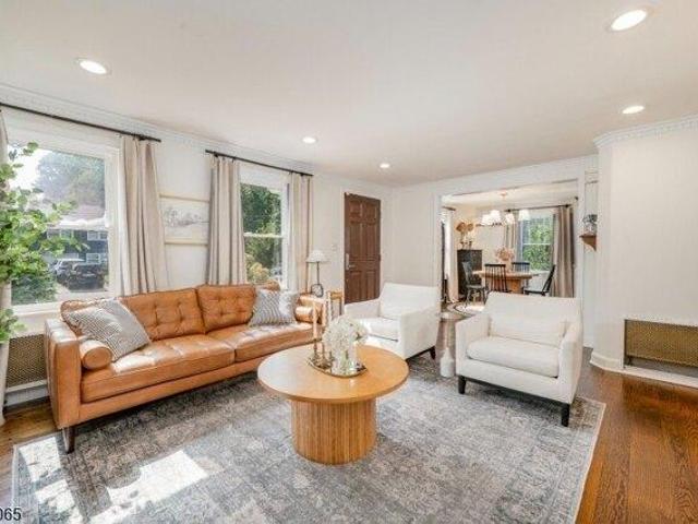 house with 3 bedroom, Chatham NJ ES105276856
