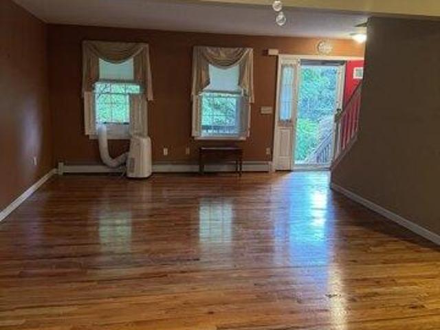house with 3 bedroom, Chaplin CT ES105661813