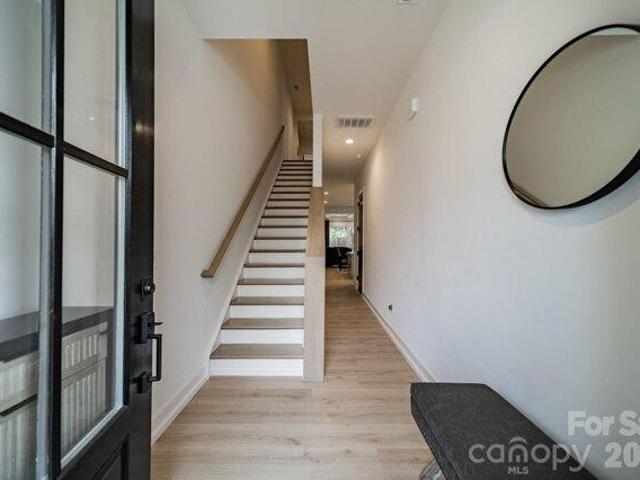 house with 3 bedroom, Charlotte NC ES104902432
