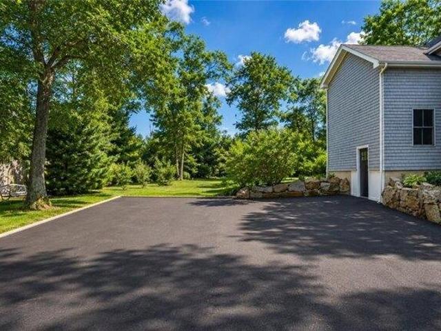 house with 3 bedroom, Charlestown RI ES105497152