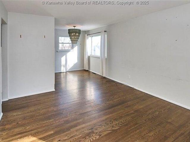 house with 3 bedroom, Charleston WV ELS103500959