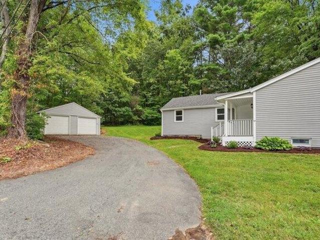 house with 3 bedroom, Charlton MA ES105315329