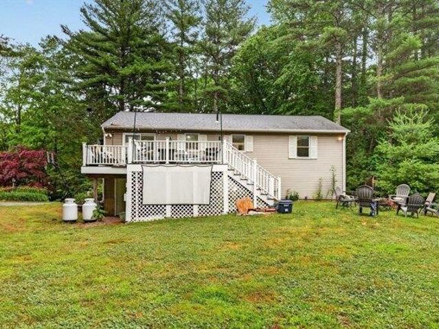 house with 3 bedroom, Charlton MA ES105331363