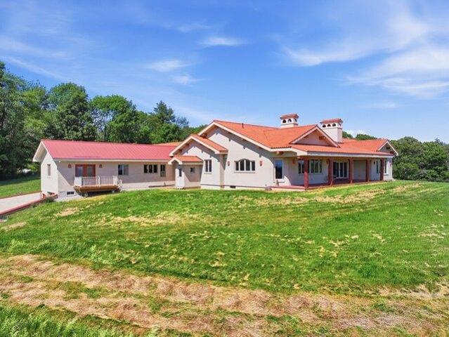 house with 3 bedroom, Charlton MA ES105536779