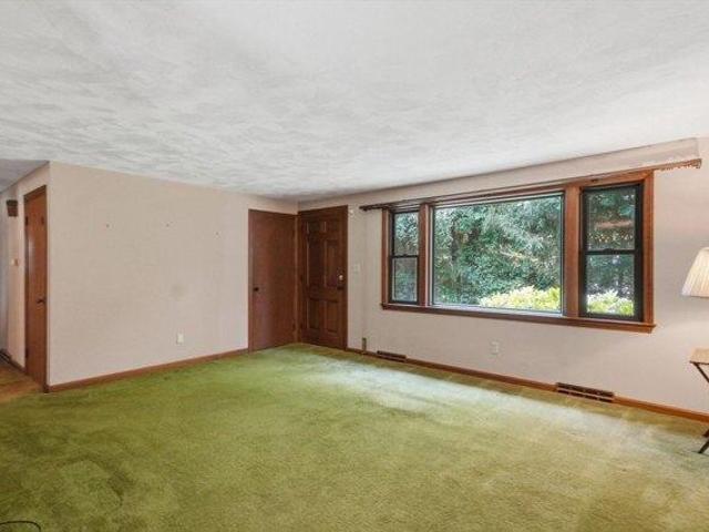 house with 3 bedroom, Chelmsford MA ES105557453