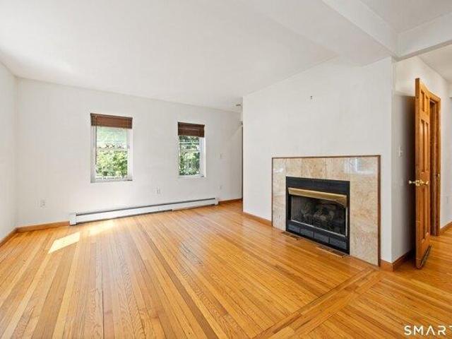 house with 3 bedroom, Cheshire CT ES104571377