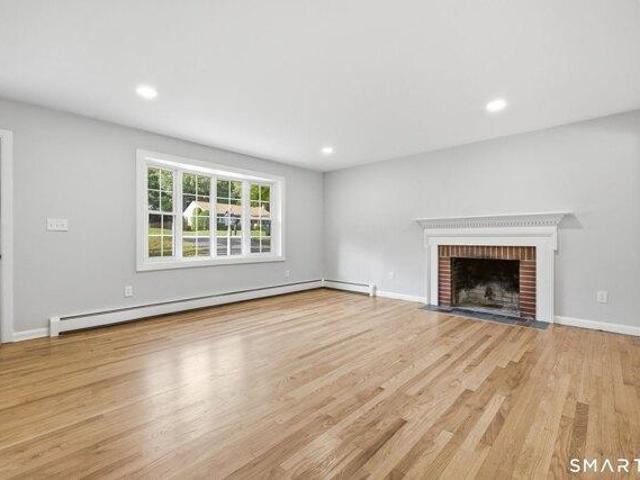 house with 3 bedroom, Cheshire CT ES105438576