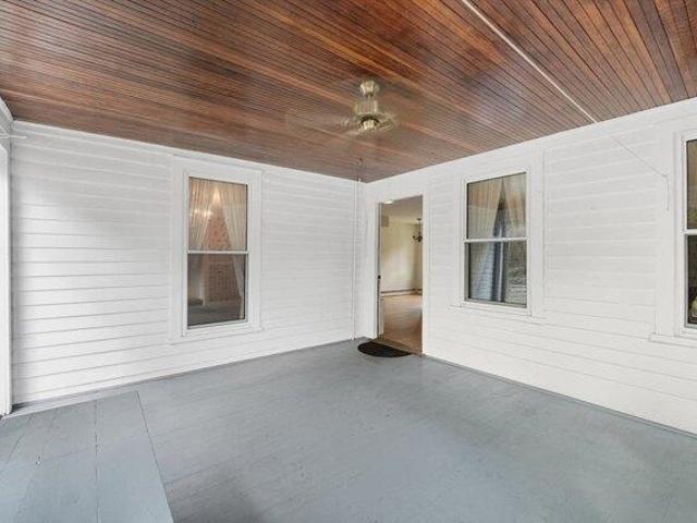 house with 3 bedroom, Chester MA ES105353051