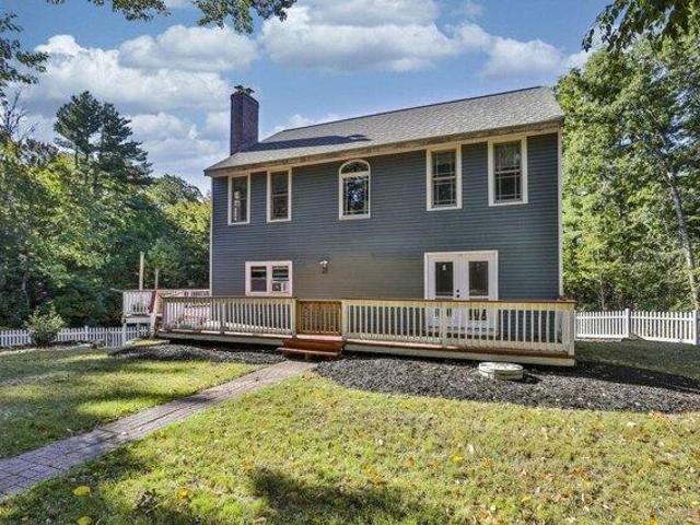 house with 3 bedroom, Chester NH ES106102780